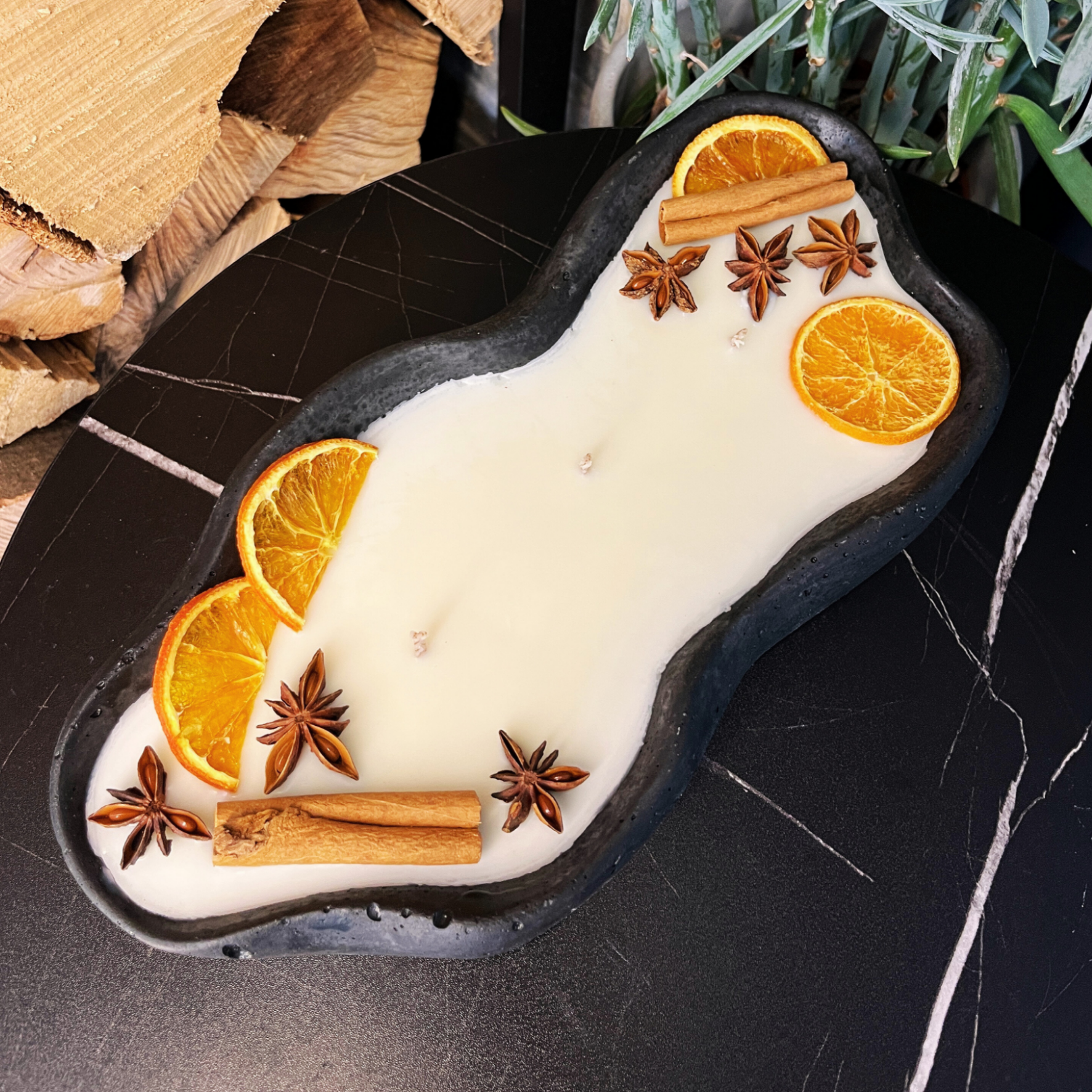 Handgemachte Betonduftkerze "Wave: Grey or Black" Bio Sojawachs mit Vanilla Toffee Duft - Betondekoration - Betonaccessoires oder Betondeko für Zuhause - Garten-On.de