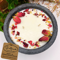 Handgemachte Betonkerze „Black Roses“ Aromakerze- Stilvolle Sojawachskerze für Ihr Zuhause. Mit Blütenverzierung und HOCHWERTIGEM Baumwolldocht aus dem Südschwarzwald - Garten-On.de