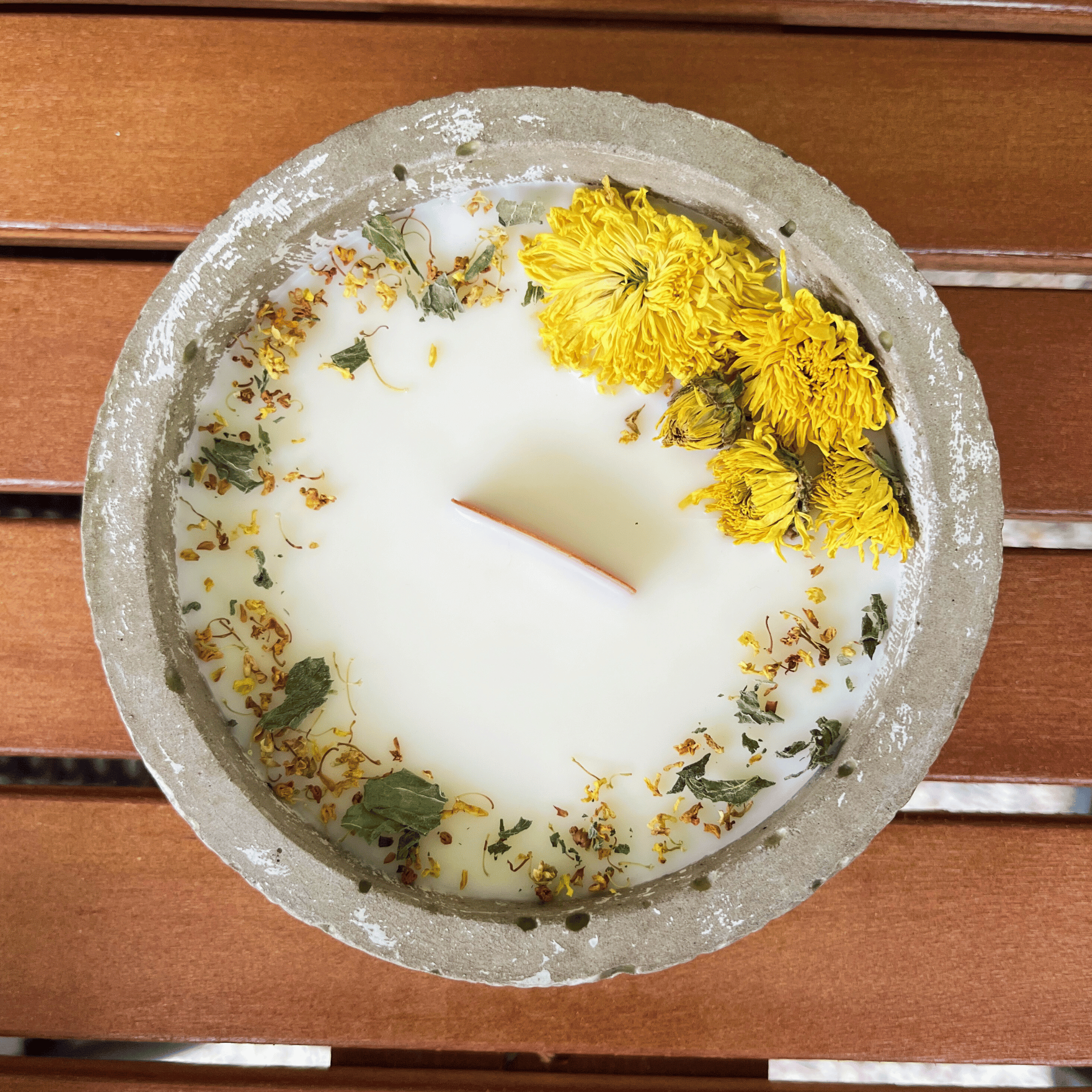 Limitierte Einzelstücke: Outdoor Citronella-Betonkerze „Mugge Schreck“ – Handgemachter Insektenschutz aus dem Südschwarzwald - Garten-On.de