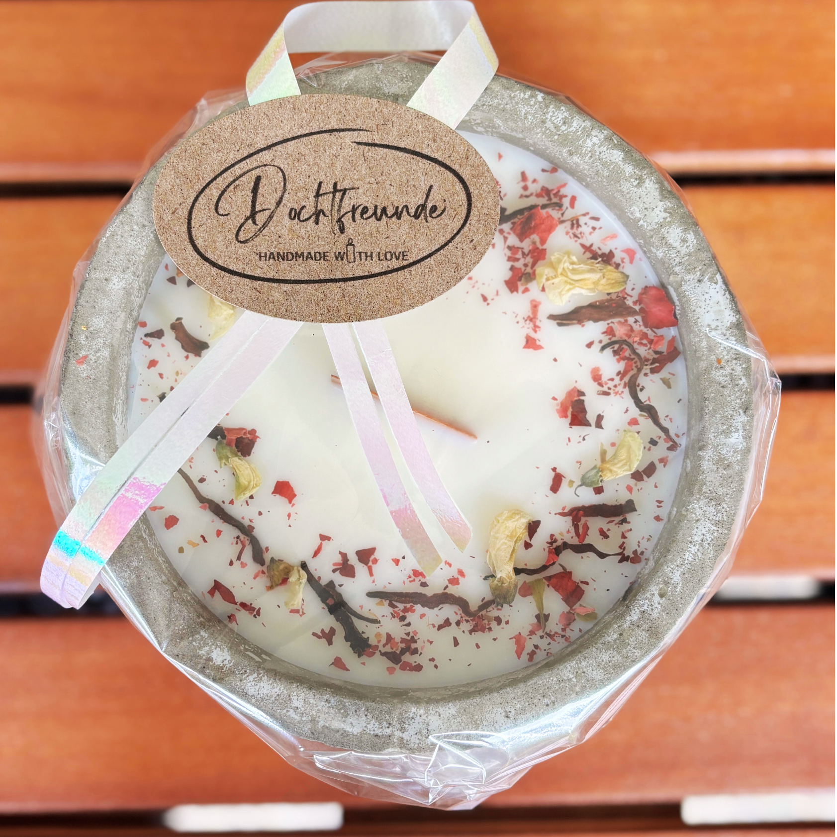 Betonkerzen-Set 4x Betongrau "Grey Cinnamon" - Aromaduftkerze - Stilvolle Sojawachskerze für Ihr Zuhause. Aromatherapie Kerze mit Blütenverzierung und HOCHWERTIGEM Baumwolldocht aus dem Südschwarzwald - Garten-On.de