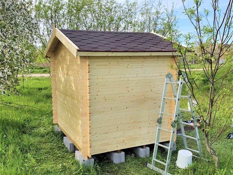 Lagerhaeuschen aus Holz