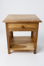 Holz Nachtkommode – Beistelltisch Nachttisch Nachtschrank – Vintage-Look aus massiven Teakholz - 50x40x30 cm - Garten-On.de