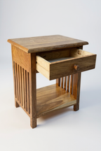 Holz Nachtkommode – Beistelltisch Nachttisch Nachtschrank – Vintage-Look aus massiven Teakholz - 50x40x30 cm - Garten-On.de