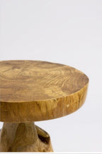 Holzhocker – Beistelltisch Blumenhocker Ablagetisch – Handgefertigt – Natürliche Form aus massivem Teakholz – 45x40x40 cm - Garten-On.de