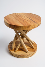 Holz Beistelltisch – Holzhocker Couchtisch – Handgefertigt – Verzweigt aus Suar- und Teakholz – 50x40x40 cm - Garten-On.de