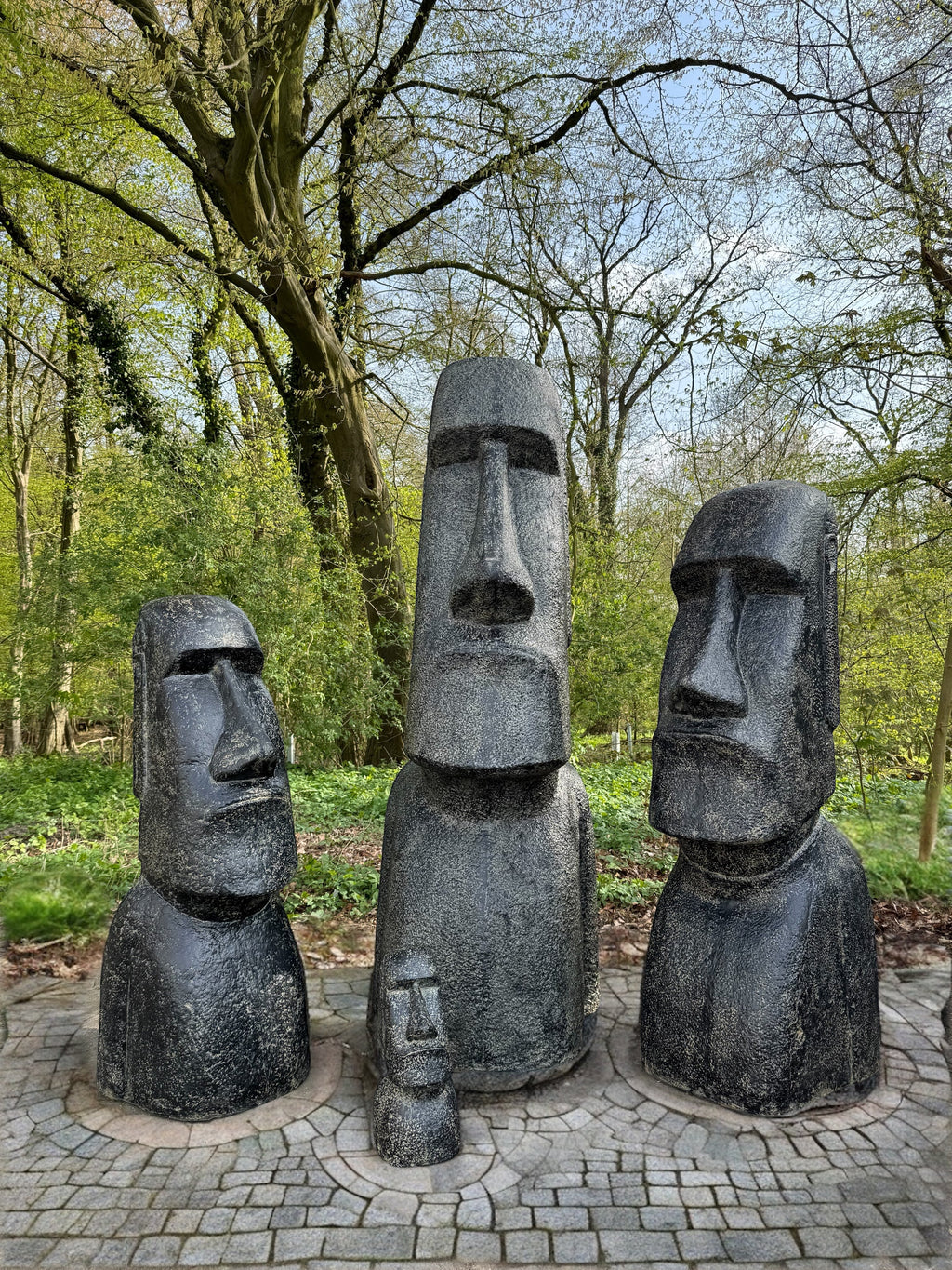 Moai Kopf Statue - Garten Deko Skulptur - Wetterfest - Rapa-Nui Osterinsel-Figur aus Glasfaserbeton Grau - 40x20x15 cm - Garten-On.de