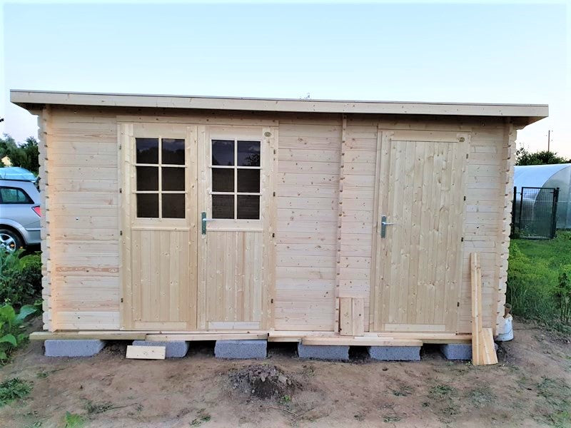 Lagerhaus dicke Waende