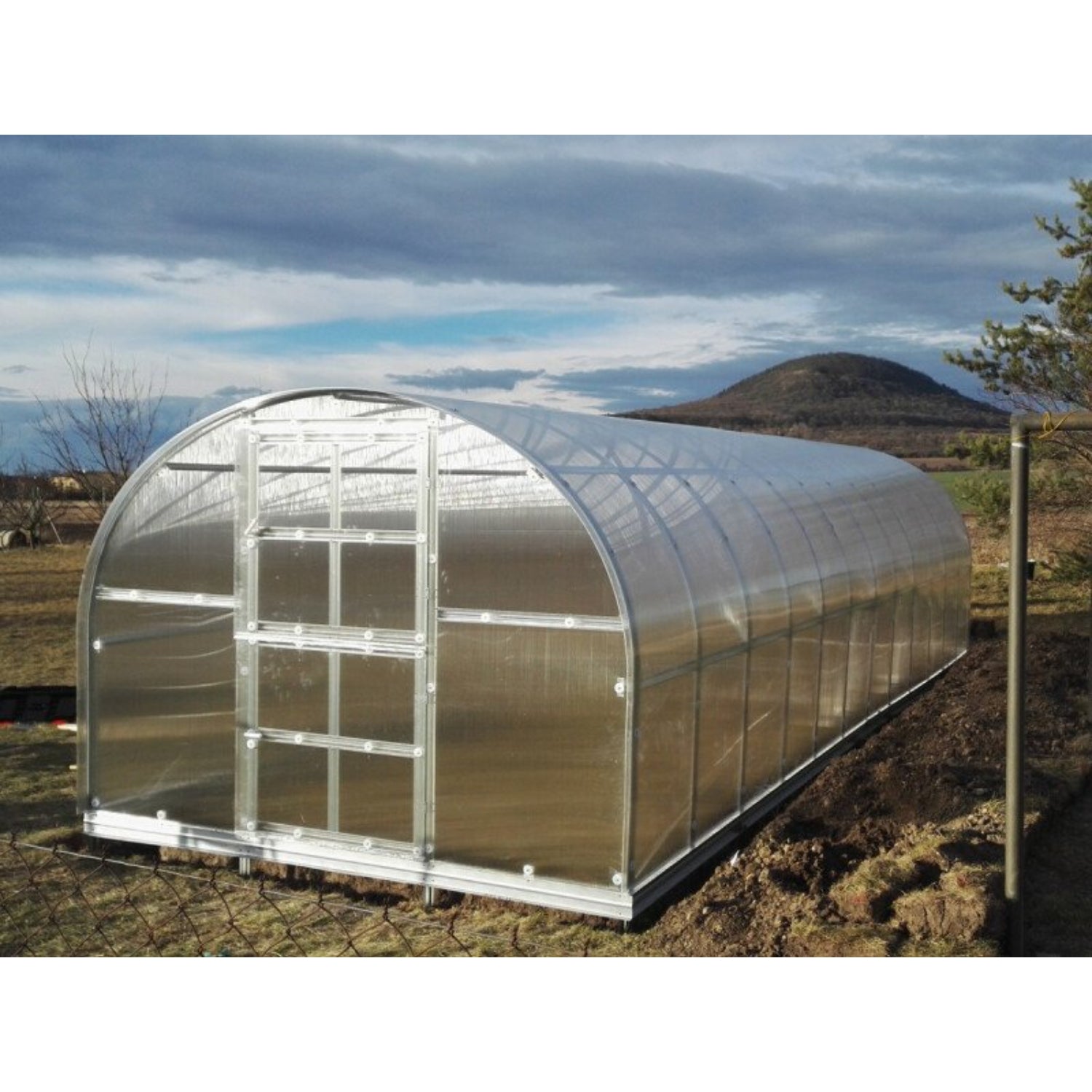 Gewächshaus KLASIKA 3 x 10 m, 30 m², verzinkter Stahlrahmen, 1 Drehtür mit Fenster Hohlkammerplatten 6 mm